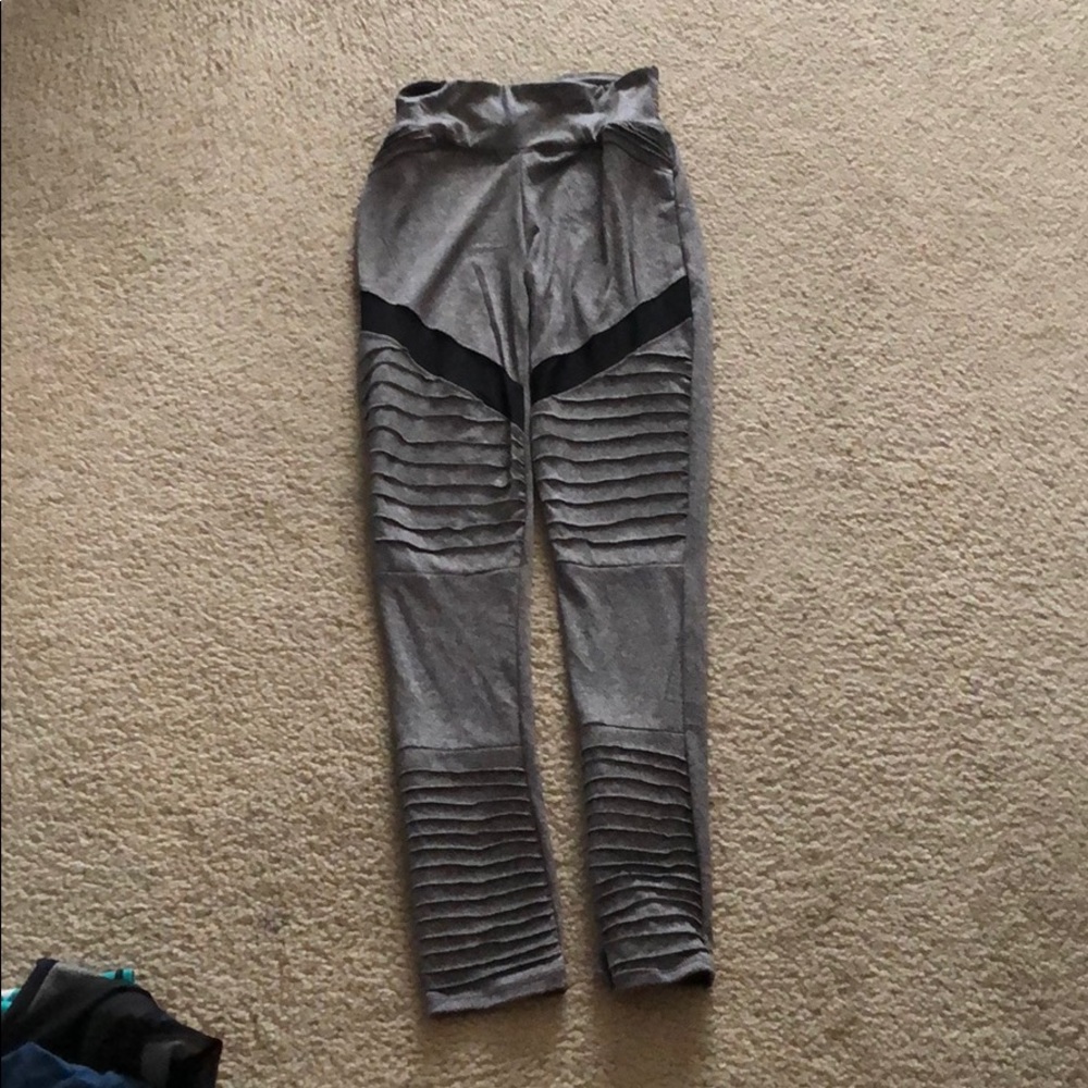 RUE 21 leggings